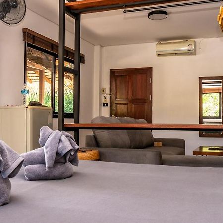 Aqua Suites Wok Tum Exterior foto
