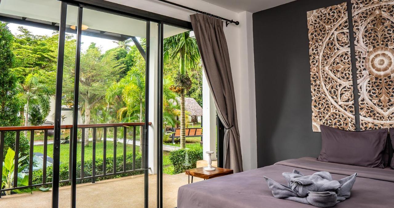 Aqua Suites Wok Tum Exterior foto