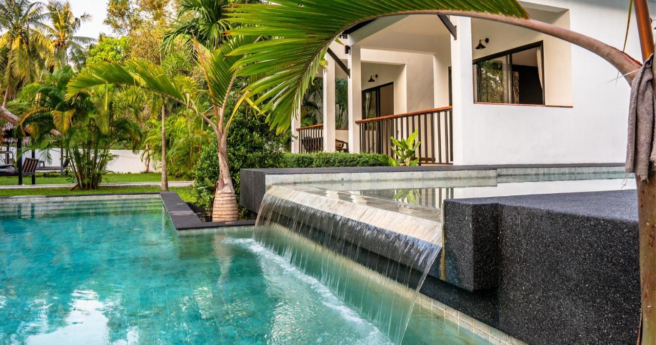 Aqua Suites Wok Tum Exterior foto