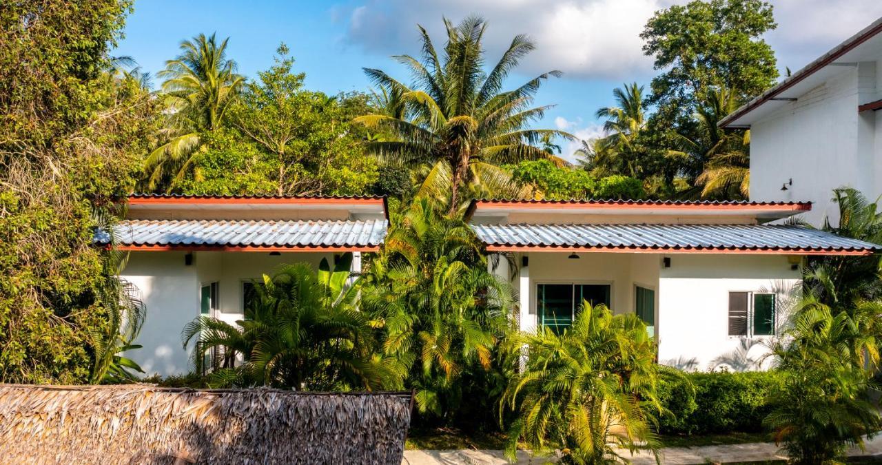 Aqua Suites Wok Tum Exterior foto
