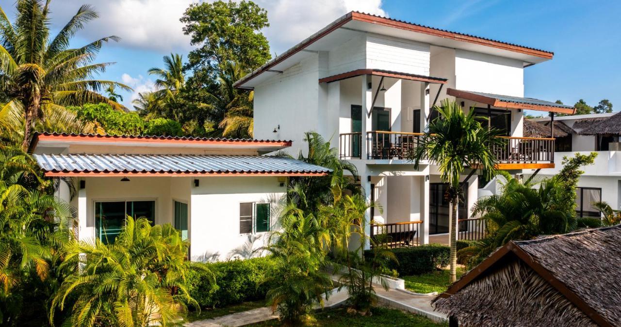 Aqua Suites Wok Tum Exterior foto